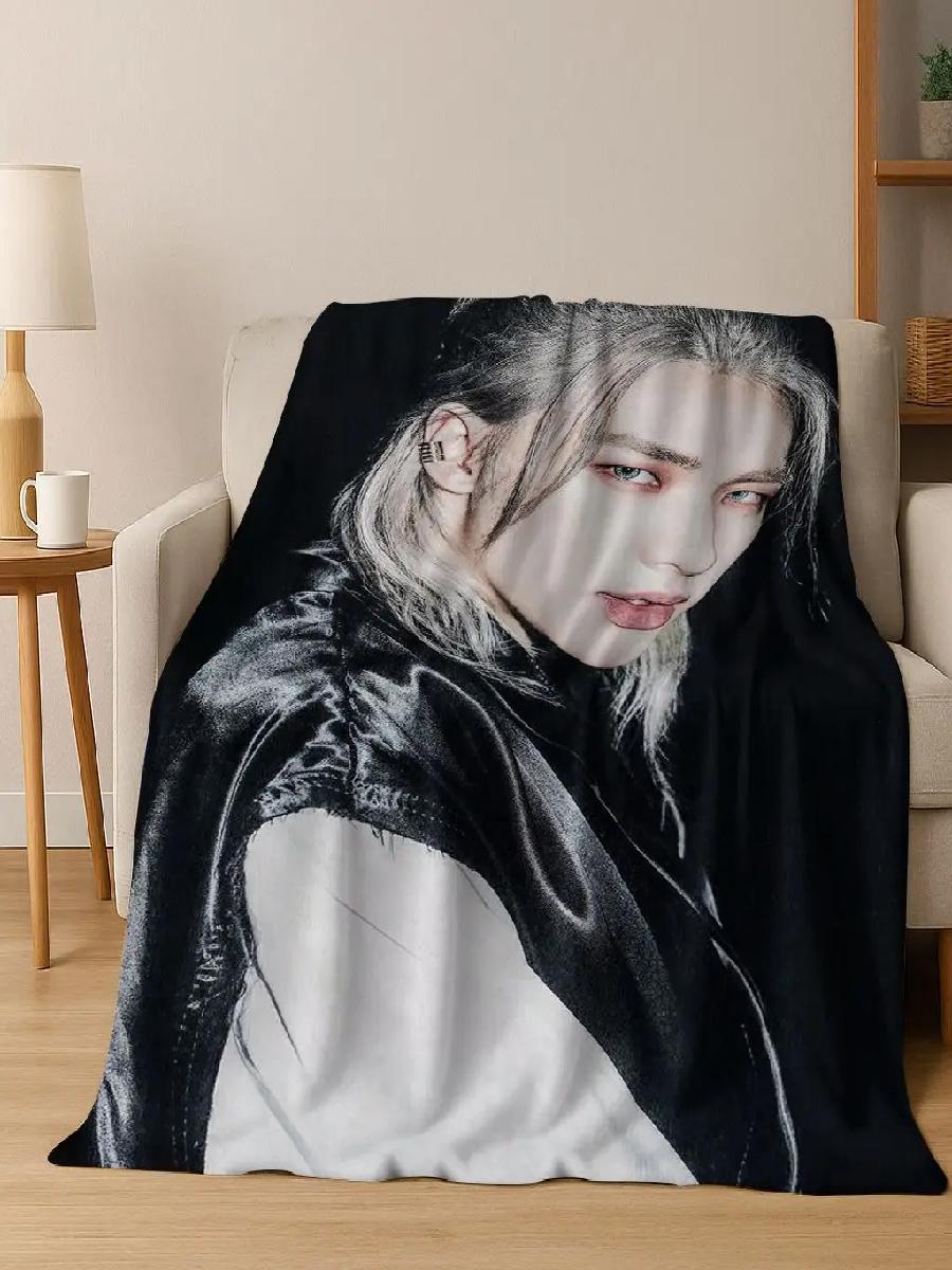 DヒョンジンソロKPOPフランネルスローブランケット、柔らか - Home Office Cozy のレビューと価格
