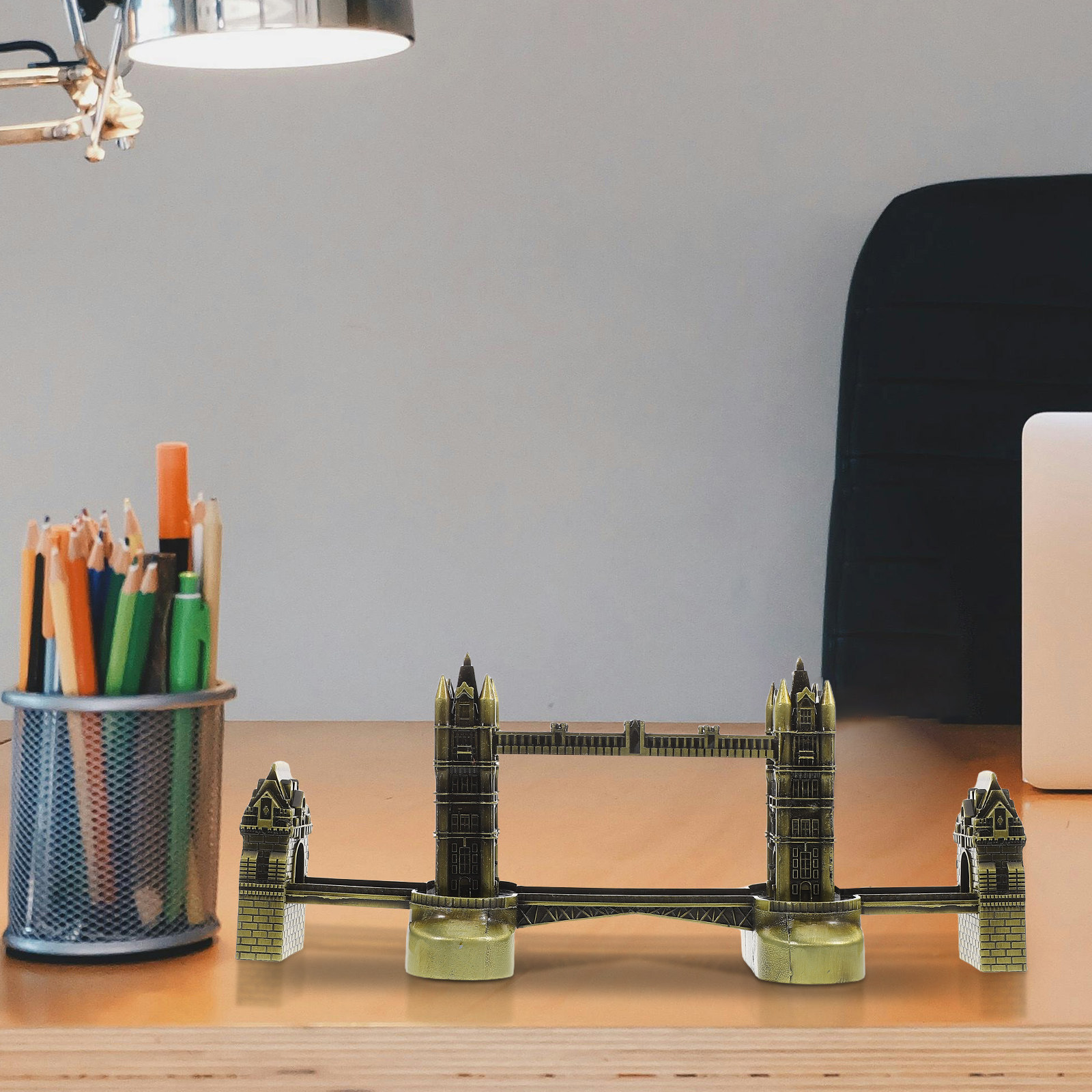 ロンドンタワーブリッジ金属彫刻クリエイティブヨーロッパ工芸品 - Home Office London のレビューと価格